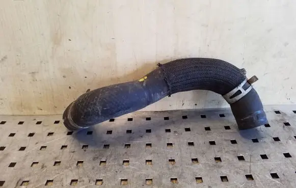 Toyota RAV 4 (XA30) Engine coolant pipe/hose