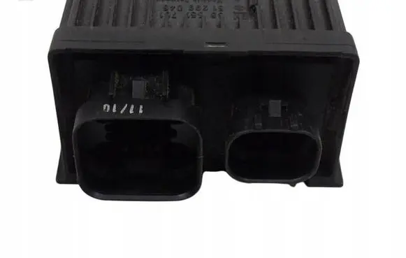 Opel Astra J Glow plug pre-heat relay 55557761