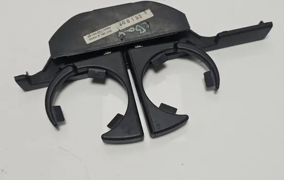 BMW 5 E39 Cup holder 8190206 901203510000