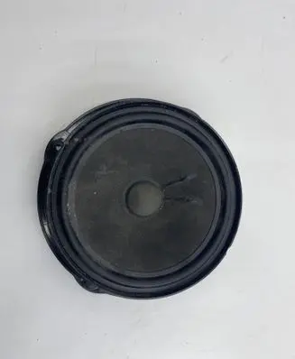 Skoda Octavia Mk3 (5E) Front door speaker