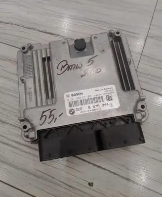 BMW 3 F30 F35 F31 Engine control unit/module ECU DDE8578944