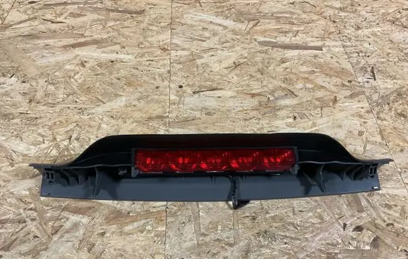 Ford Focus Third/center stoplight S302 7573