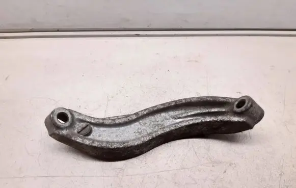 Honda CR-V Engine mounting bracket
