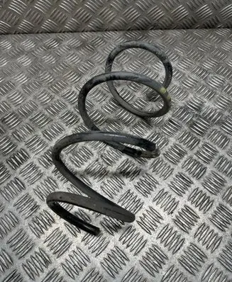 Mercedes-Benz A W176 Front coil spring 