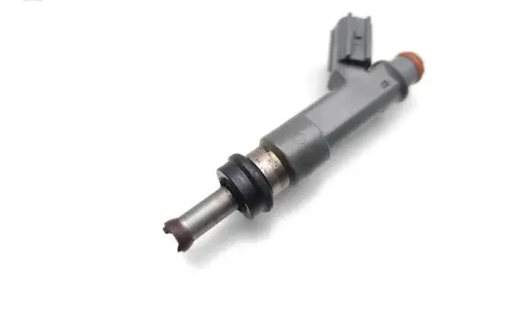Toyota Prius (XW50) Fuel injector 23250-37080