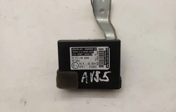 Toyota Avensis T270 Immobilizer control unit/module 8978005050