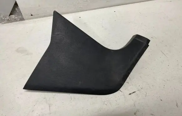 Volkswagen PASSAT B6 Front sill trim cover 3C1863484