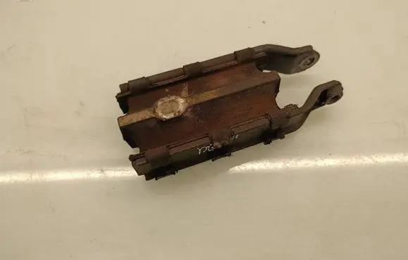 Volvo XC60 Gearbox mount 8G9N6P082