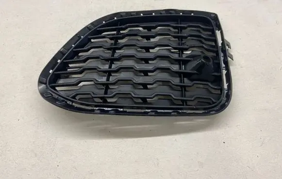 BMW X4 F26 Front bumper lower grill 51073667L