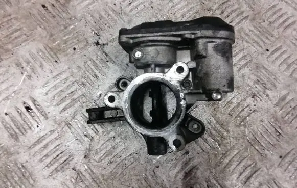 Opel Corsa E Throttle body valve 55581772 1772 6479