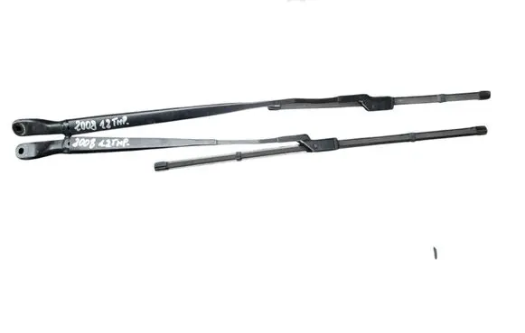 Peugeot 2008 II Front wiper blade arm 9822931880 9822931680