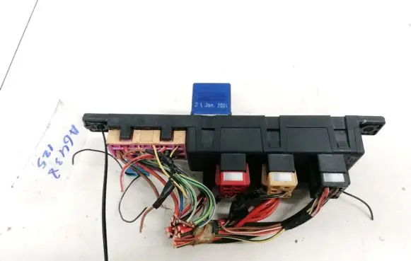 Audi A6 S6 C5 4B Fuse box set 8L0941822A