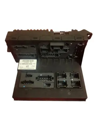Mercedes-Benz E W211 Fuse module 2115453901