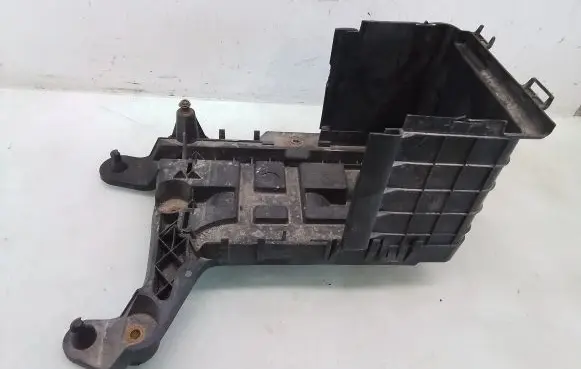 Volkswagen Touran I Battery tray 1K0915333B
