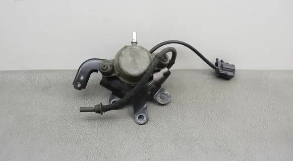 Opel Mokka Vacuum pump 95073598