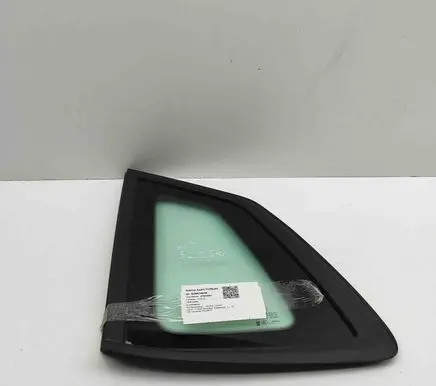 Skoda Kamiq Rear side window 658845297