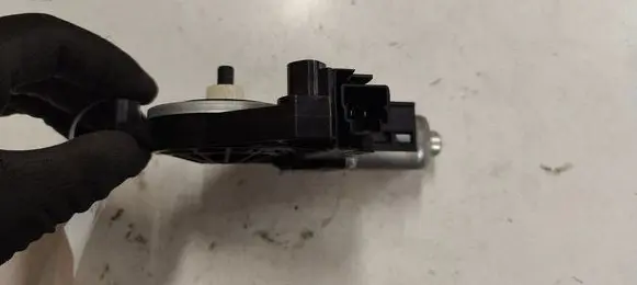 Volvo V60 Rear door window regulator motor 9662454102