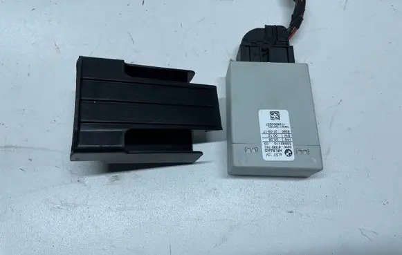 BMW X5 F15 Fuel injection pump control unit/module 55892110