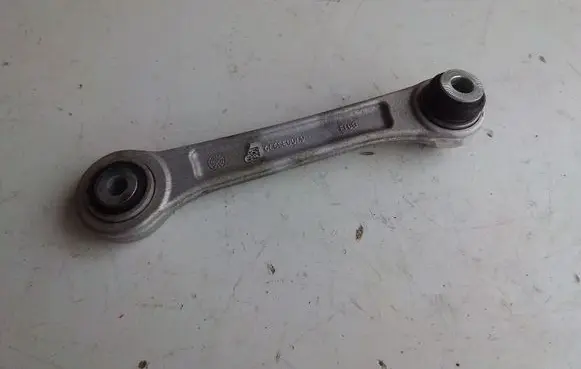 Maserati Ghibli Rear control arm 670035979