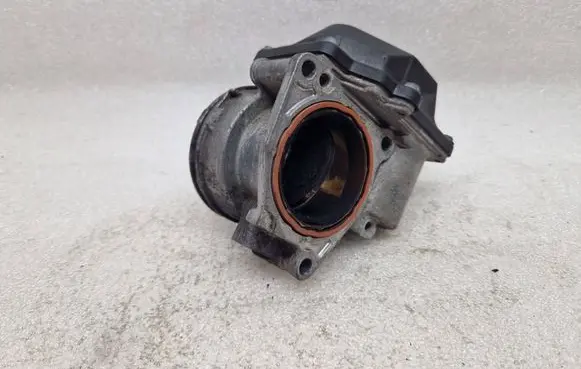 Volkswagen PASSAT B6 Throttle valve 03G128063 A205324982 01082115
