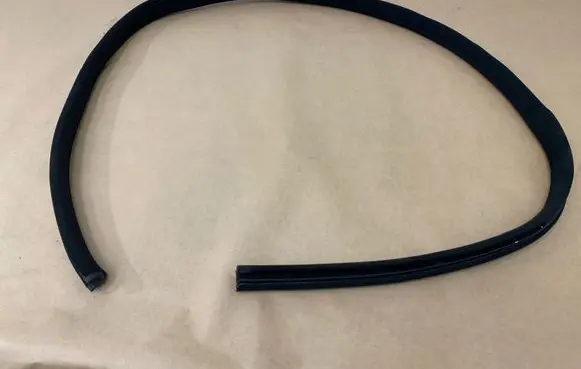 Mercedes-Benz CL C216 Front door rubber seal A2166970251
