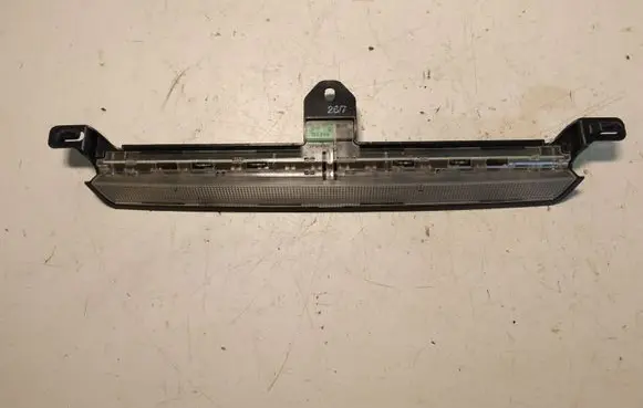Volvo V70 Third/center stoplight 8658948