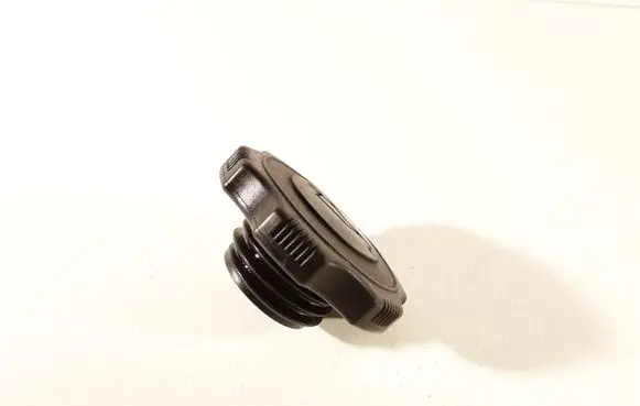 Mazda 3 I Oil filler cap 