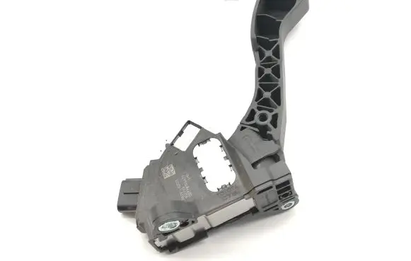 Toyota Verso-S Accelerator throttle pedal 7811002011