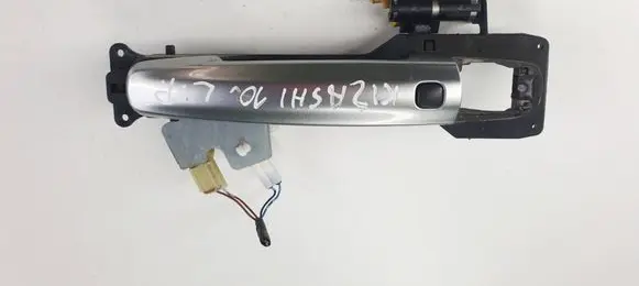 Suzuki Kizashi Front door exterior handle 