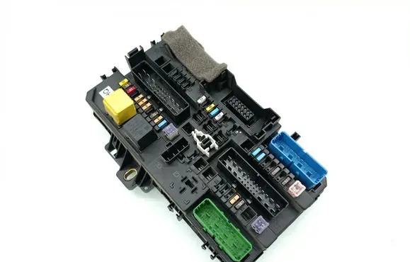 Opel Zafira B Fuse module 5DK00866953
