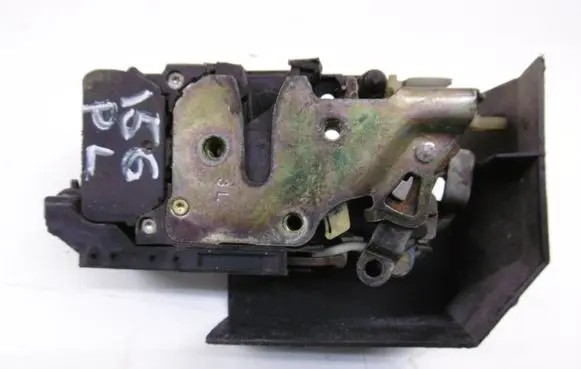 Alfa Romeo 156 Front door lock
