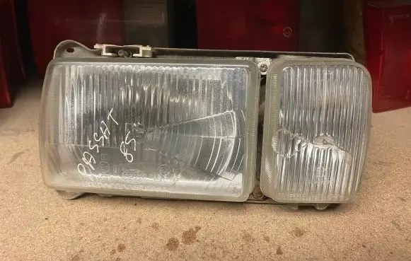 Volkswagen PASSAT B2 Headlight/headlamp 302124502 301129996