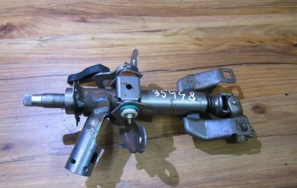 Citroen Xsara Picasso Steering wheel axle 93897430