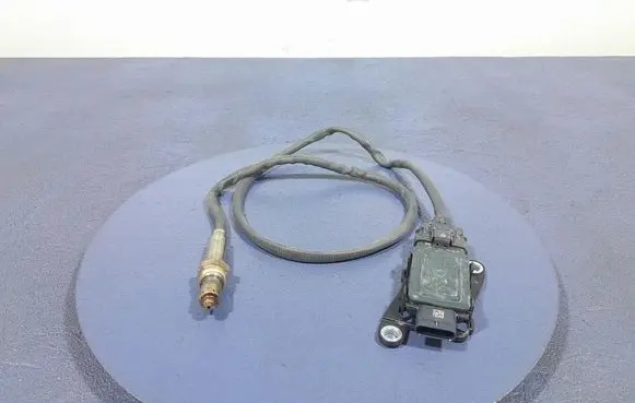 BMW X3 E83 Lambda probe sensor 8476457