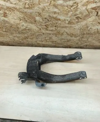 Volvo S90, V90 Lower shock absorber bracket 31658169