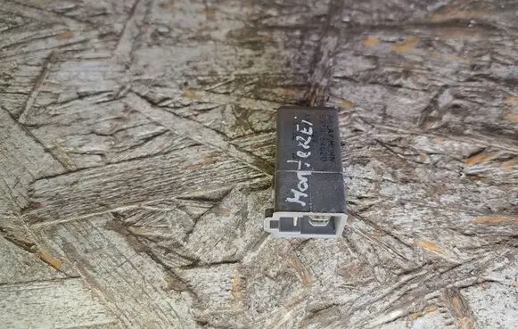 Opel Monterey Other relay 8970184620