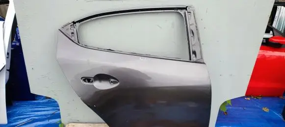 Mazda 3 III Rear door BDMT72010