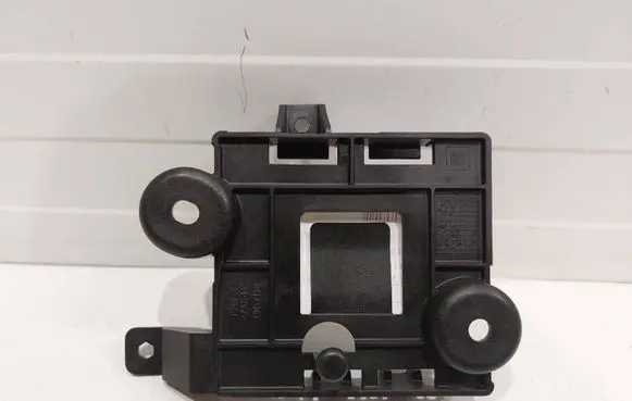 Chevrolet Camaro Engine control unit holder 84173767