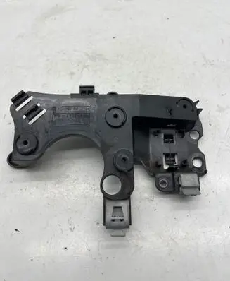Mercedes-Benz B W247 Other engine bay part A6541425400
