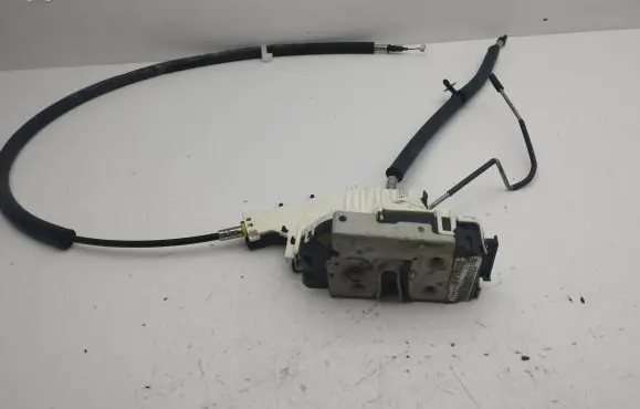 Maserati Ghibli Front door lock 670006845