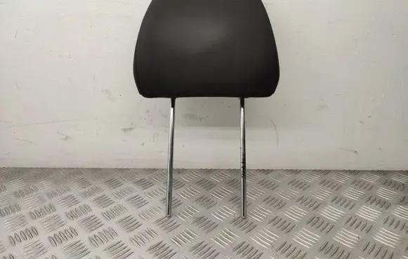 Hyundai i40 Front seat headrest 