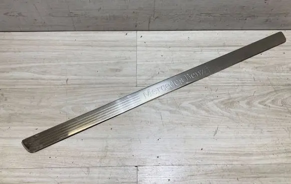 Mercedes-Benz C W204 Front sill trim cover A2046801935