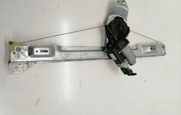 Citroen C4 I Picasso Rear door window regulator with motor 135090222