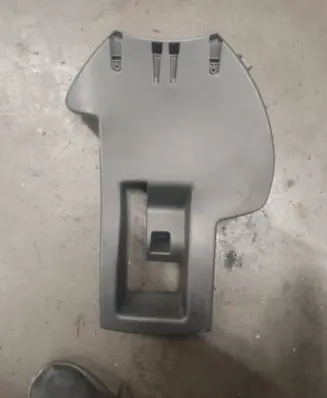 Renault Master III Steering wheel column trim 484724378R