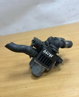 Mercedes-Benz E W210 Coolant heater control valve 0235451628 D5078