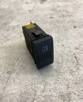Fog light switch