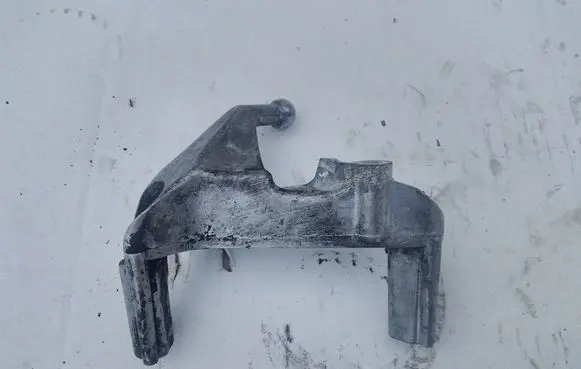 Mercedes-Benz C AMG W203 Other engine part A6460160038