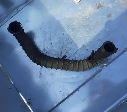 Renault Master II Air intake hose/pipe 8200453032