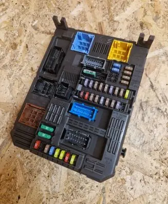Opel Mokka B BSM Control unit 9832880280 1352141866 28709099