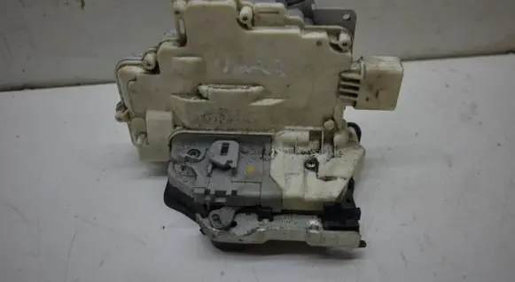 Audi A7 S7 4G Rear door lock 4G0839016